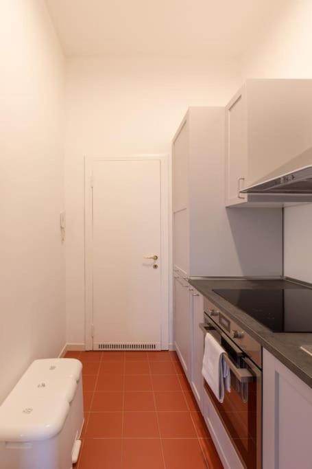 Elegante Bilocale Porta Genova - Mirable Pm Lägenhet Milano Exteriör bild