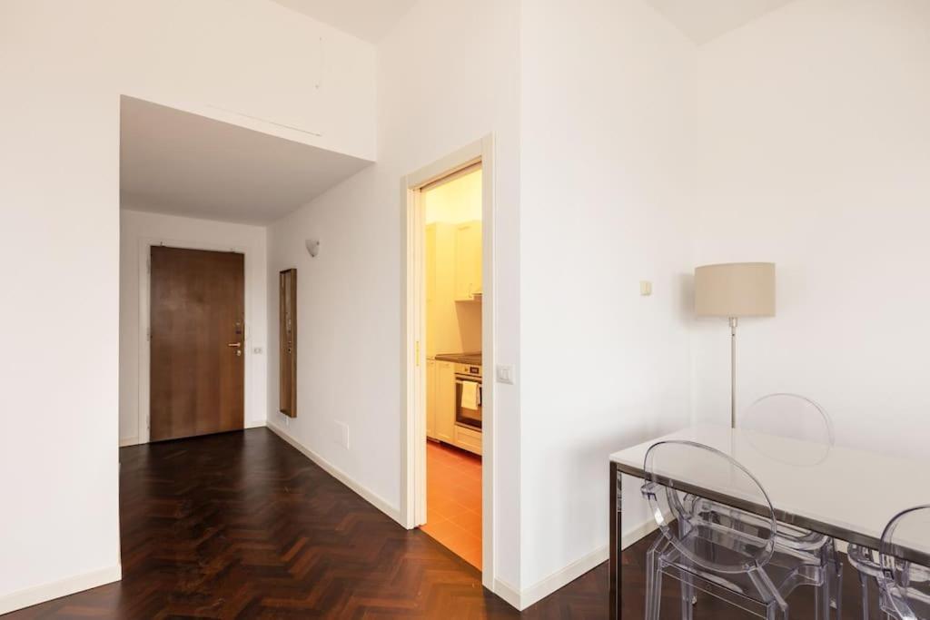 Elegante Bilocale Porta Genova - Mirable Pm Lägenhet Milano Exteriör bild